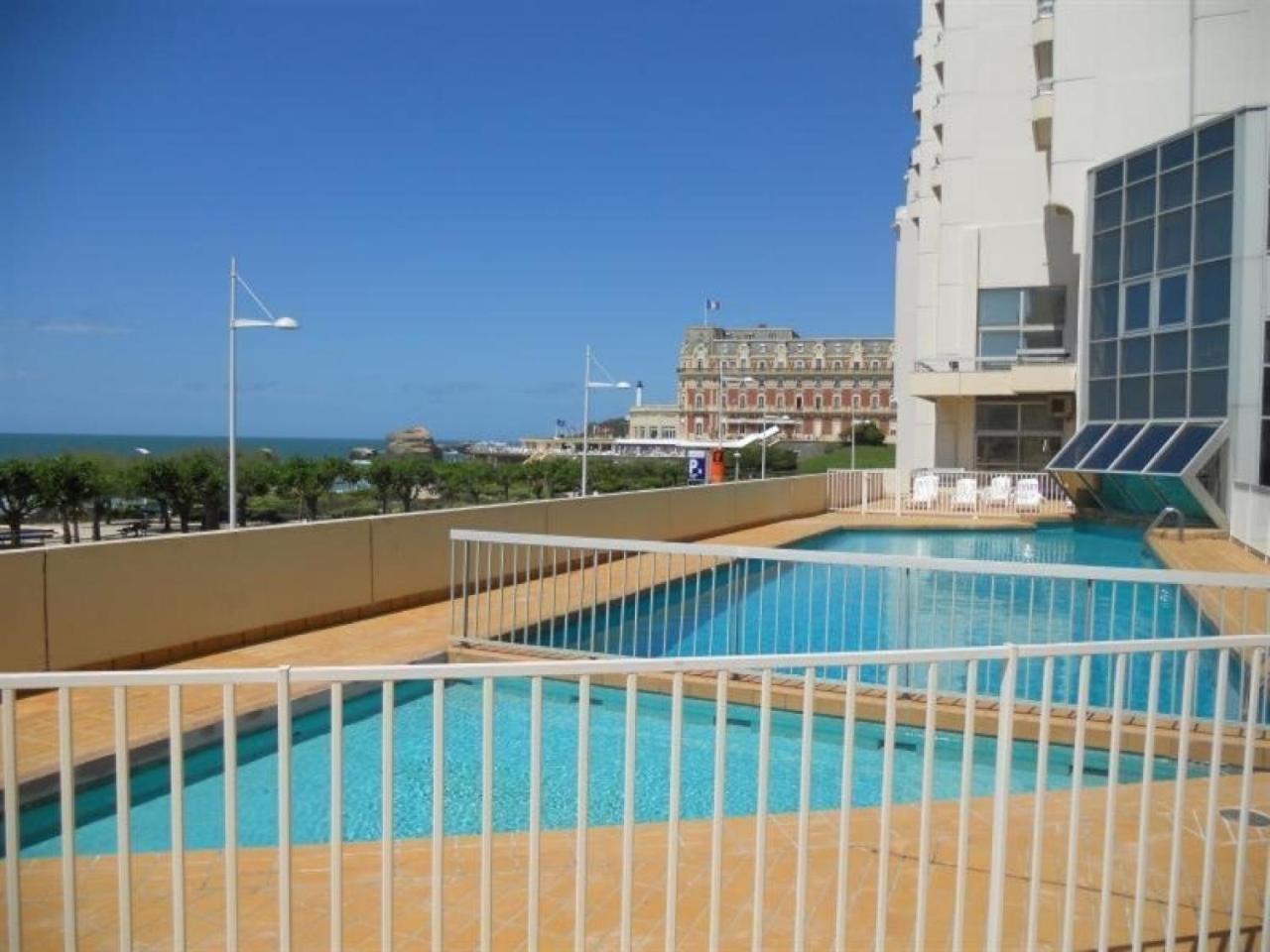 Studio Front De Mer Avec Piscine Et Balcon A Biarritz - Fr-1-3-412 エクステリア 写真